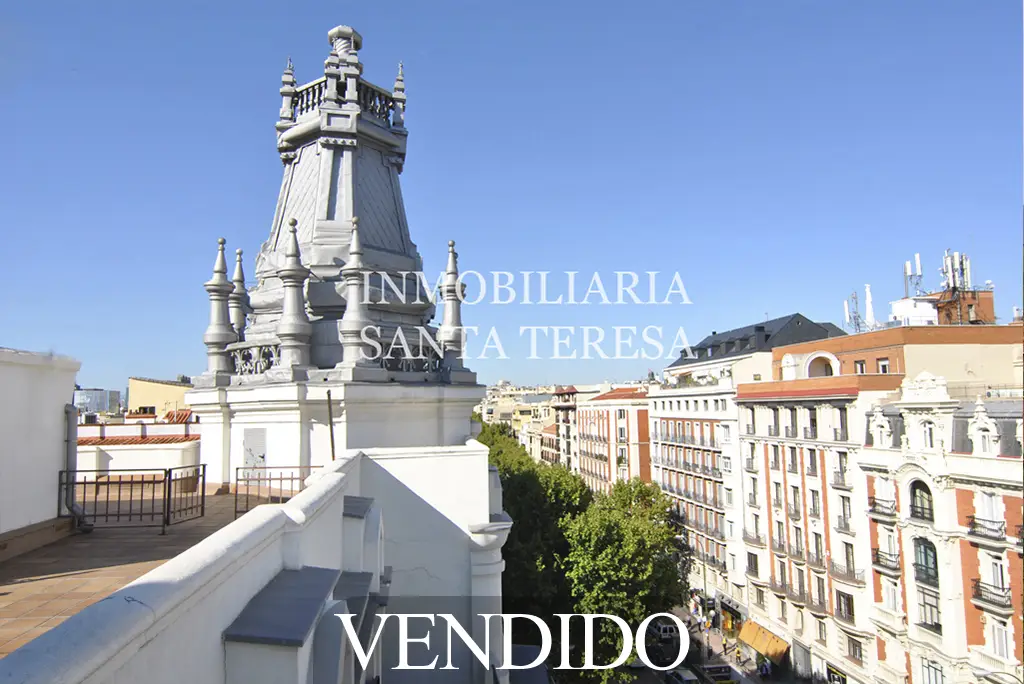 Ático dúplex con terraza en Recoletos, Salamanca